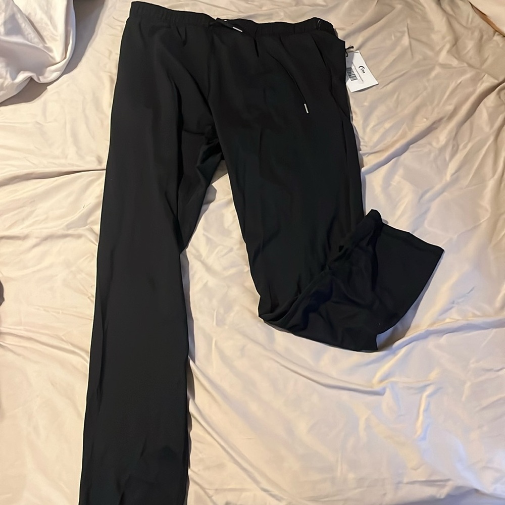 ZYIA Activewear- Black Everywhere Pants